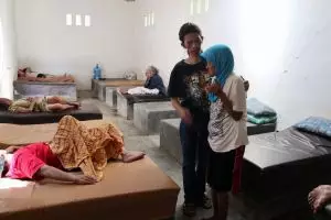 Kisah mantan pemulung tampung ratusan lansia di rumah, penuh haru