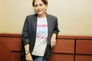 Berperan mahasiswi, ini cara Widyawati imbangi akting lawan main