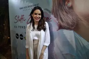 Sukses berakting, Steffi Zamora coba peruntungan di dunia musik