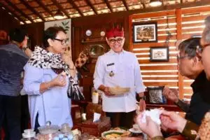 Berkunjung ke Banyuwangi, Menlu Retno jatuh hati pada kulinernya