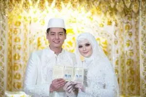 Selain emas, surat Ar-Rahman jadi mahar pernikahan Cut Meyriska