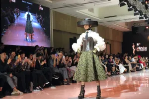 Eksplorasi Kain Negeri 6 desainer di JFFF 2019, etnik khas Indonesia