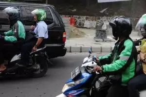 Ketinggalan pesawat karena ojek, reaksi penumpang ini jadi sorotan