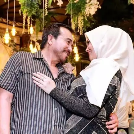 10 Momen ultah ke-13 pernikahan Siti Nurhaliza &amp; suami, mewah