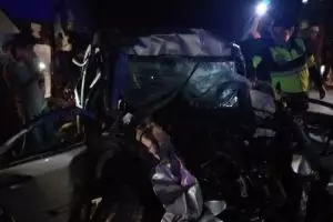  Leonardo Dicaprio tewas dalam kecelakaan beruntun