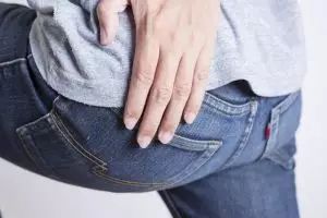 Pria ini alami sakit pantat selama 10 tahun, penyebabnya tak terduga