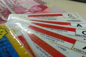 Deretan keunggulan Smart SIM, bisa dipakai belanja dan bayar tol