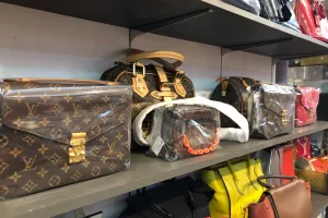 Tips merawat tas mahal agar tidak mudah rusak dan berjamur