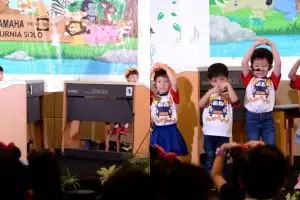 10 Potret Jan Ethes pentas musik, pose duduknya curi perhatian