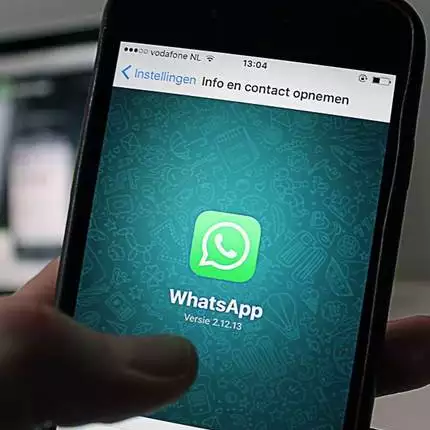 Cara mudah kirim pesan WhatsApp melalui Google Assistant