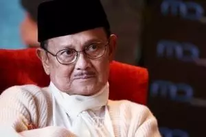 Jokowi: BJ Habibie seorang negarawan yang patut dijadikan teladan