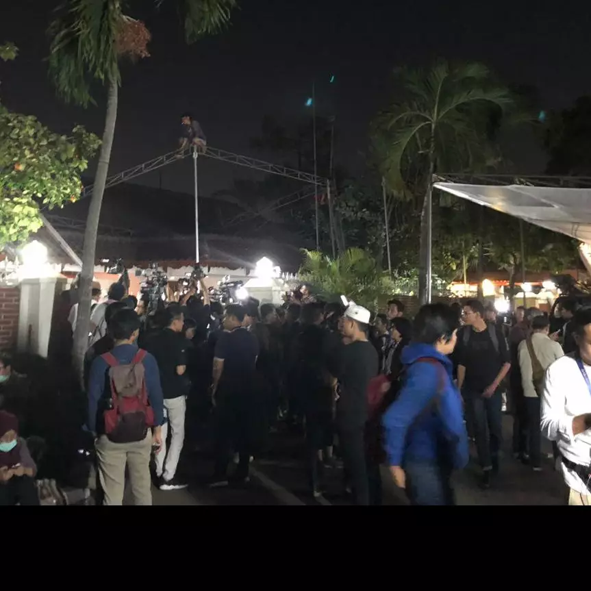 Potret terkini kondisi kediaman BJ Habibie, mulai ramai pelayat