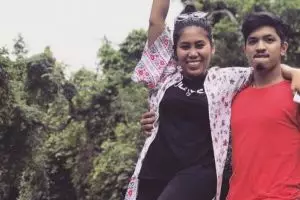 Momen babymoon 5 seleb ini simpel abis, ada yang ke kebun binatang