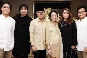 10 Momen syukuran tujuh bulanan Gista Putri, penuh kebahagiaan