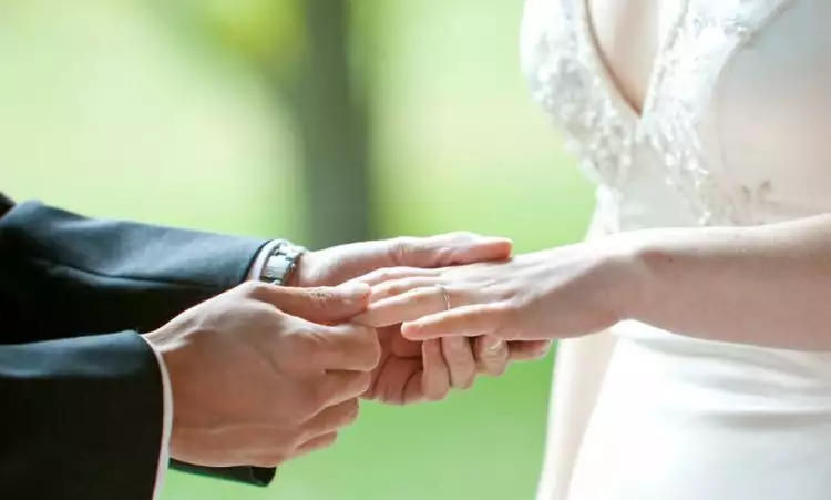 Ketuk palu revisi UU Perkawinan, usia minimal menikah 19 tahun