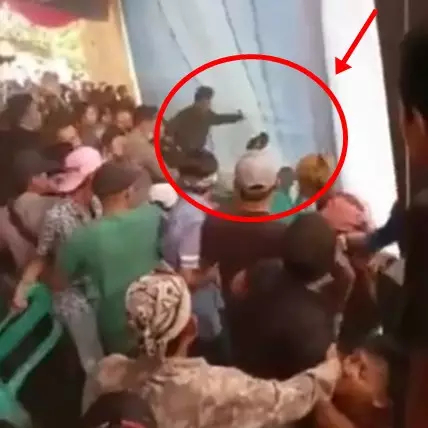 Viral video pria bikin onar di pernikahan mantan, kenapa ya?