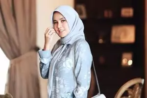 Mobil ditabrak driver ojek online, reaksi Olla Ramlan bikin salut