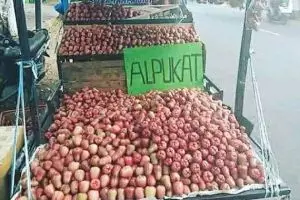 8 Dagangan lapak kaki lima ini nggak sesuai label, bikin nyengir