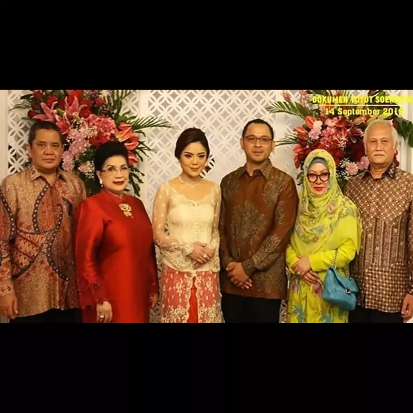 10 Potret lamaran mantan suami Lulu Tobing dengan gadis Makassar