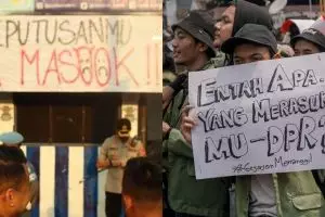 10 Tulisan pamflet dan spanduk demo #GejayanMemanggil ini kocak