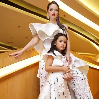 Tegas mendidik, Nia Ramadhani pernah pukul &amp; kunci anak di lemari