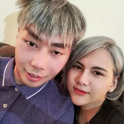 Pamer momen mesra bareng Evelyn, perut Roy Kiyoshi jadi sorotan