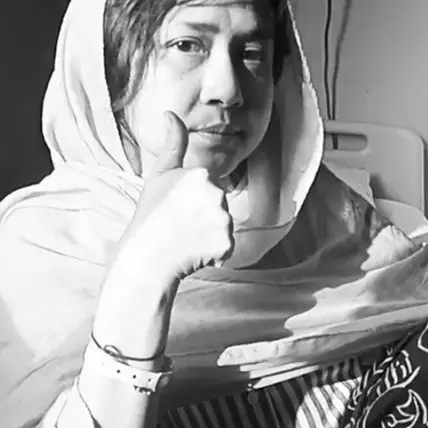 Tampil botak karena kanker kambuh lagi, Ria Irawan banjir dukungan