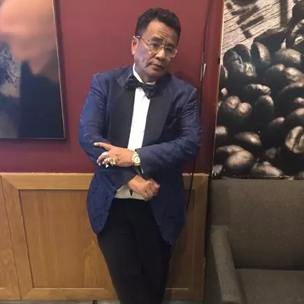 10 Potret kantor Hotman Paris, pigura fotonya curi perhatian