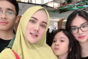 Disinggung soal biaya kuliah, ini jawaban adem anak Mulan Jameela