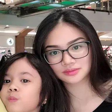 Disinggung soal biaya kuliah, ini jawaban adem anak Mulan Jameela