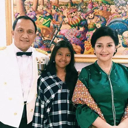 8 Penampakan rumah Bella Saphira, koleksi lukisan curi perhatian