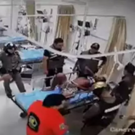 Viral video polisi pukuli mahasiswa di RS, ini fakta sebenarnya