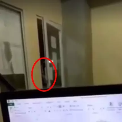 Lagi dinas malam, pria ini rekam momen diganggu makhluk halus