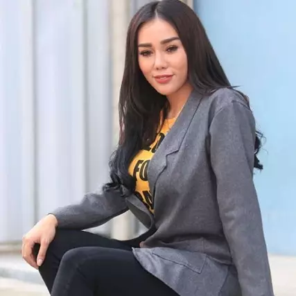 Dinilai melakukan fitnah, Bebby Fey polisikan Dinar Candy