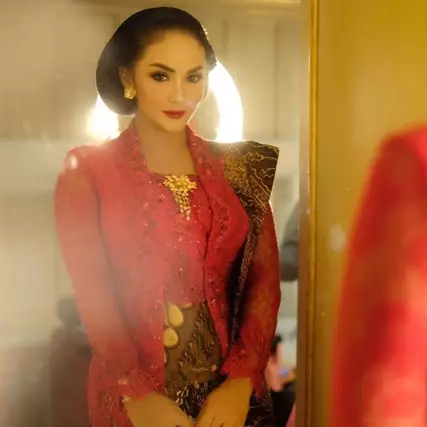 Resmi dilantik, ini 9 momen pelantikan Krisdayanti jadi anggota DPR