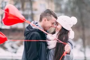 40 Kata-kata cinta romantis, dijamin bikin baper