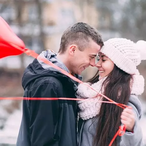 40 Kata-kata cinta romantis, dijamin bikin baper