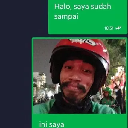 10 Momen lucu driver ojek online kelewat narsis, bikin cekikikan
