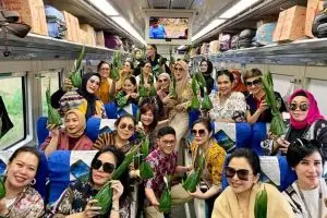 7 Momen Mayangsari boyong geng sosialitanya ke Purwokerto