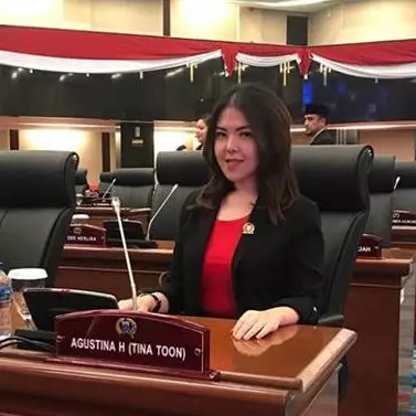 Usia 20-an, 5 tokoh muda ini sudah jadi anggota dewan