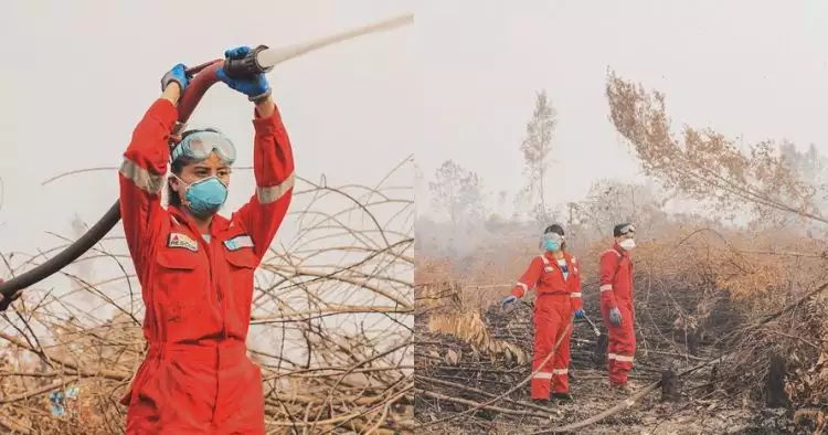 6 Potret Awkarin padamkan kebakaran hutan Kalimantan, tuai pujian
