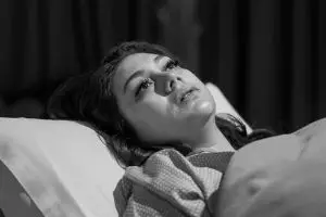 Curhat Celine Evangelista mengenai persalinan, bayinya sempat dirawat