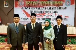 Dulu pengamen, pemuda ini jadi anggota DPRD Kubu Raya termuda