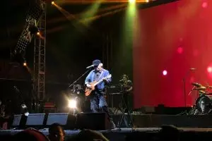 Iwan Fals beri kejutan di malam kedua Synchronize Fest 2019
