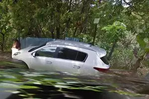 Viral, pasangan tanpa busana di pinggir jalan terekam Google Maps