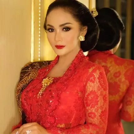 Awet muda, ini pesona 7 ibu diva pop Tanah Air yang memesona