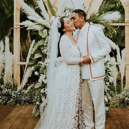  Glenn Fredly unggah foto Mutia Ayu, captionnya isyaratkan hamil?