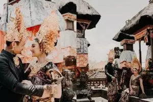 Perjalanan cinta Nora Alexandra dan Jerinx, penuh tantangan