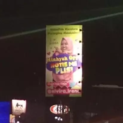 Cari perhatian artis Korea, fans perempuan ini pasang papan iklan