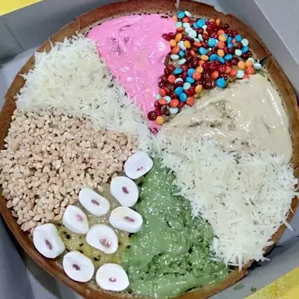 35 Resep martabak manis, enak, lembut, dan praktis